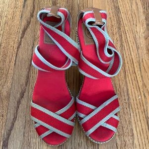 Tory Burch wedge heel espadrilles red tan size 10